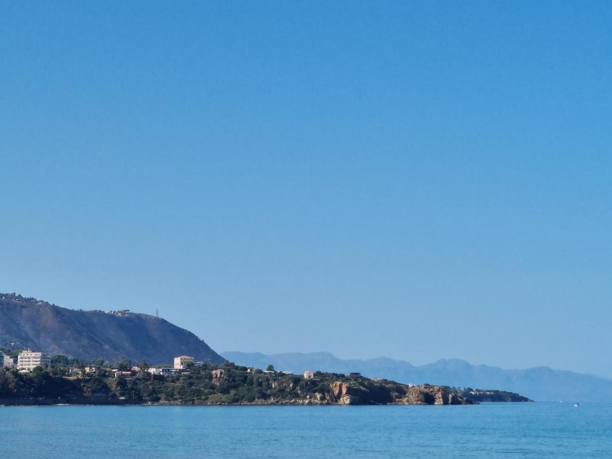 Casa Vacanze Costa 7 Cefalu Bagian luar foto